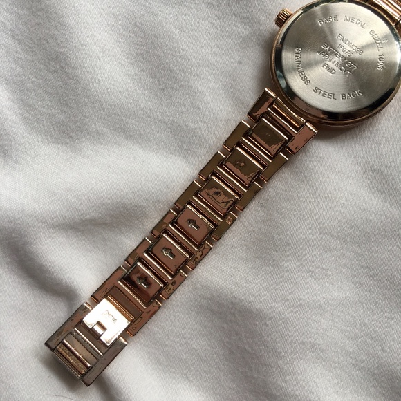 FREE W BUNDLE - Forever 21 Rose Gold Colored Watch w/ Pearly Face - Picture 11 of 12